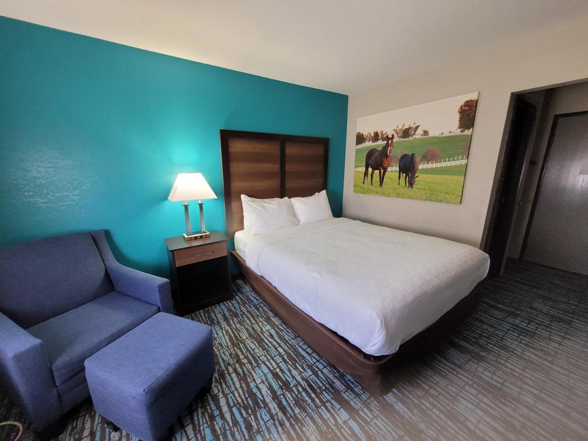 เบย์มอนต์ บาย วินด์แฮม แฮรอดส์เบิร์ก Hotel Harrodsburg ภายนอก รูปภาพ