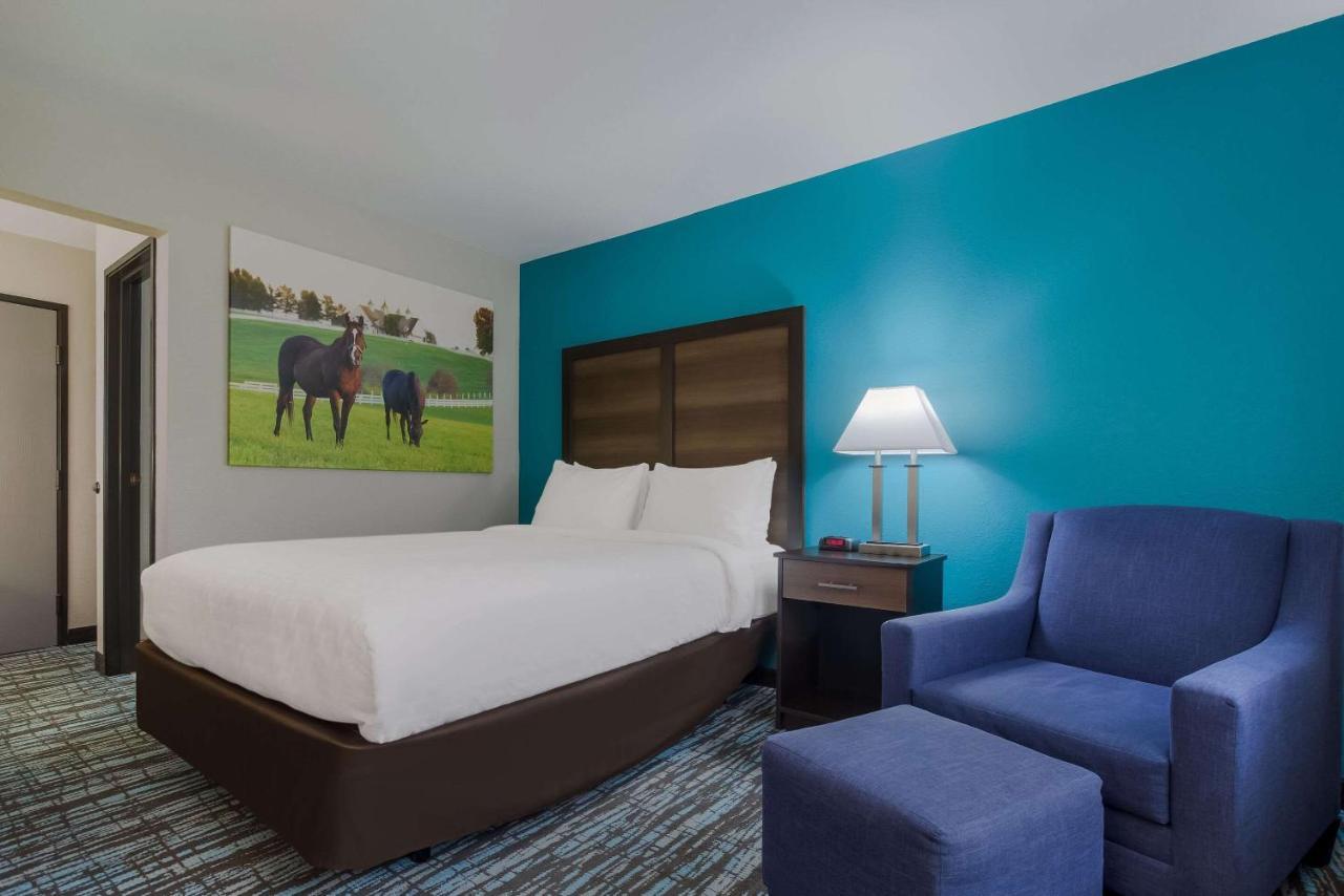 เบย์มอนต์ บาย วินด์แฮม แฮรอดส์เบิร์ก Hotel Harrodsburg ภายนอก รูปภาพ